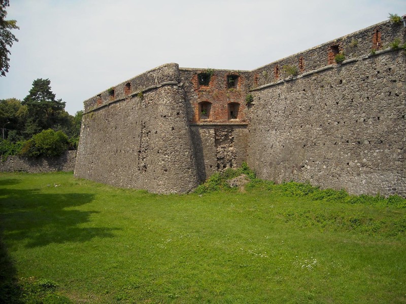 Западный бастион Ужгородской крепости