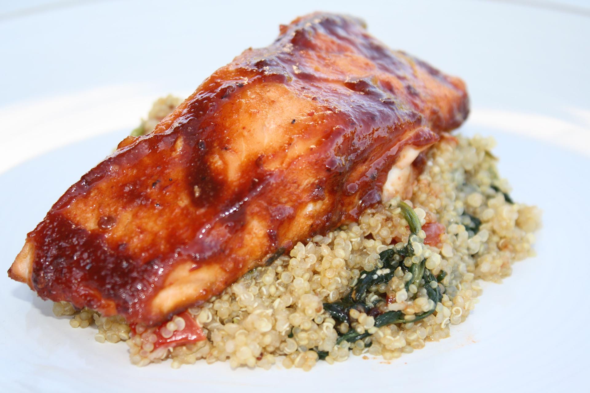 Семга с овощами